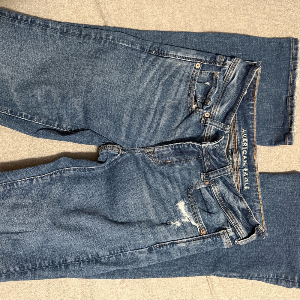 American Eagle Outfitters Women's Distressed Blue Skinny Jeans